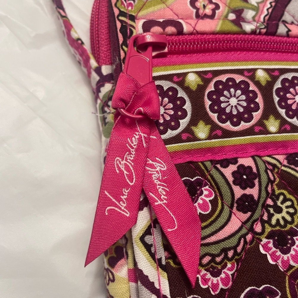 NWOT Vera Bradley Berry Paisley Crossbody bag Dark Pink Berry - Picture 9 of 12